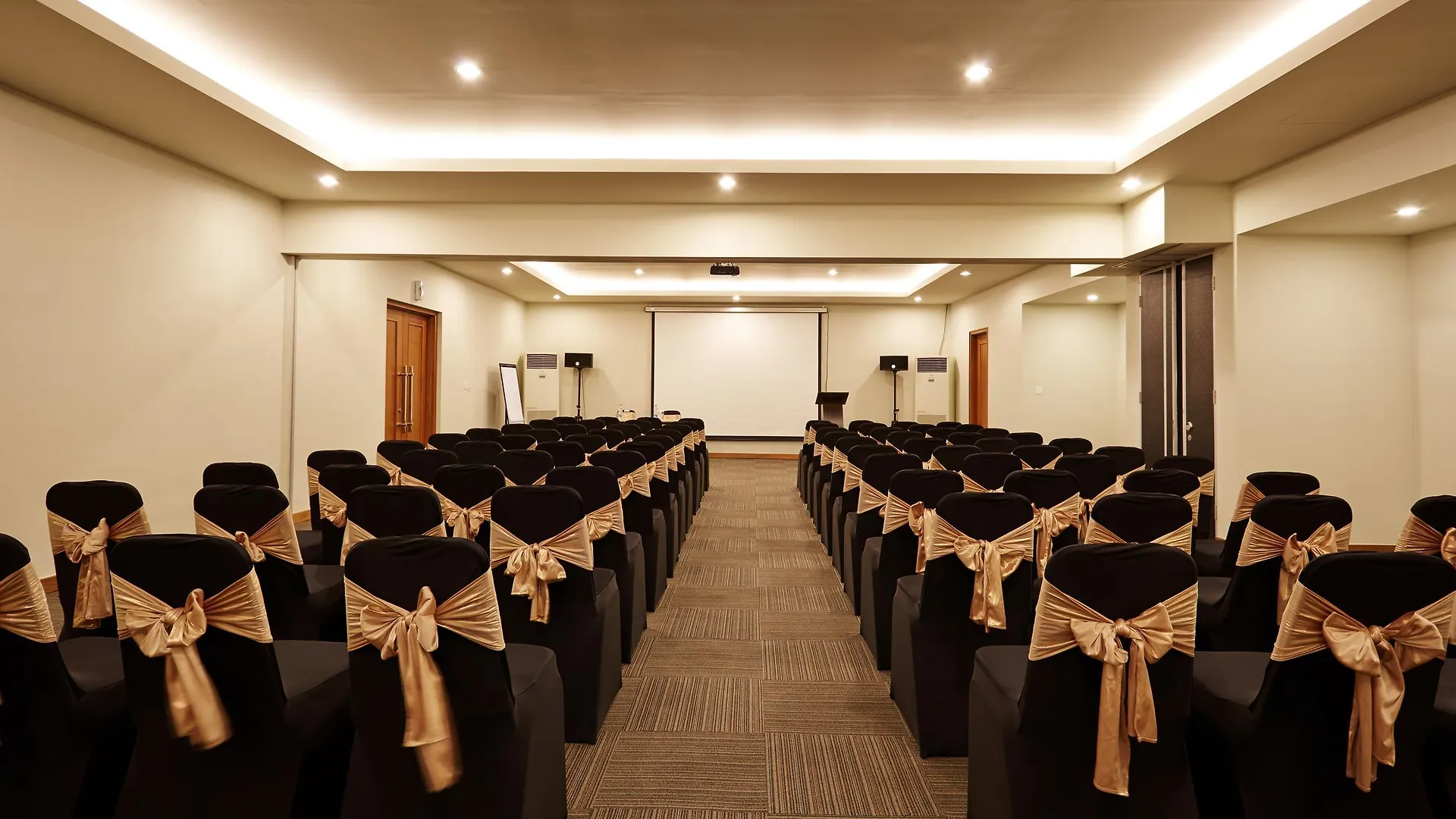 Sevn Legian Hotel  Legian (Bali)
