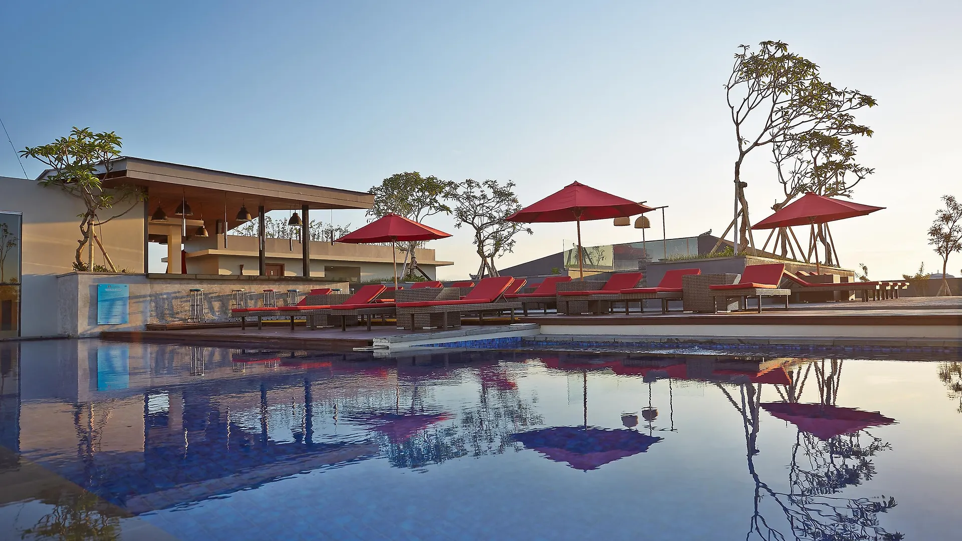 Sevn Legian Hotel 4*, Legian (Bali)