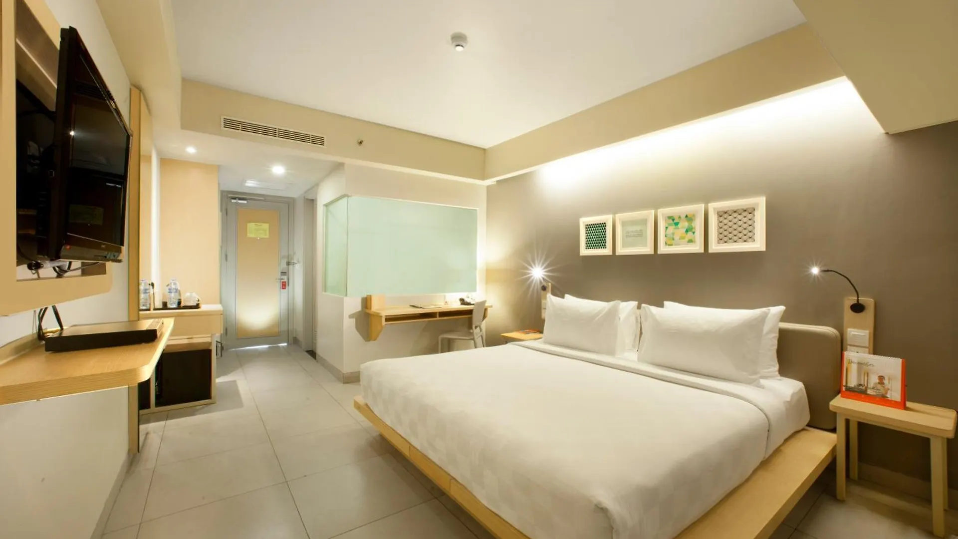 Sevn Legian Hotel  Legian (Bali)