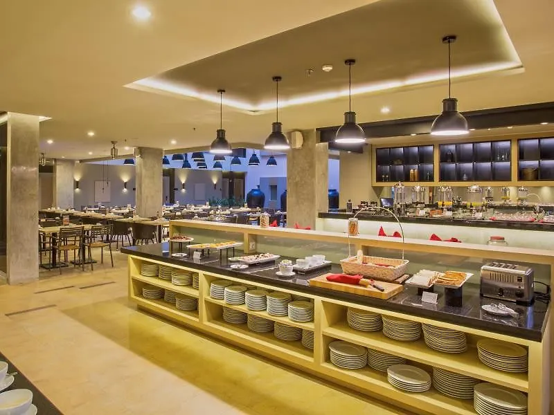Sevn Legian Hotel