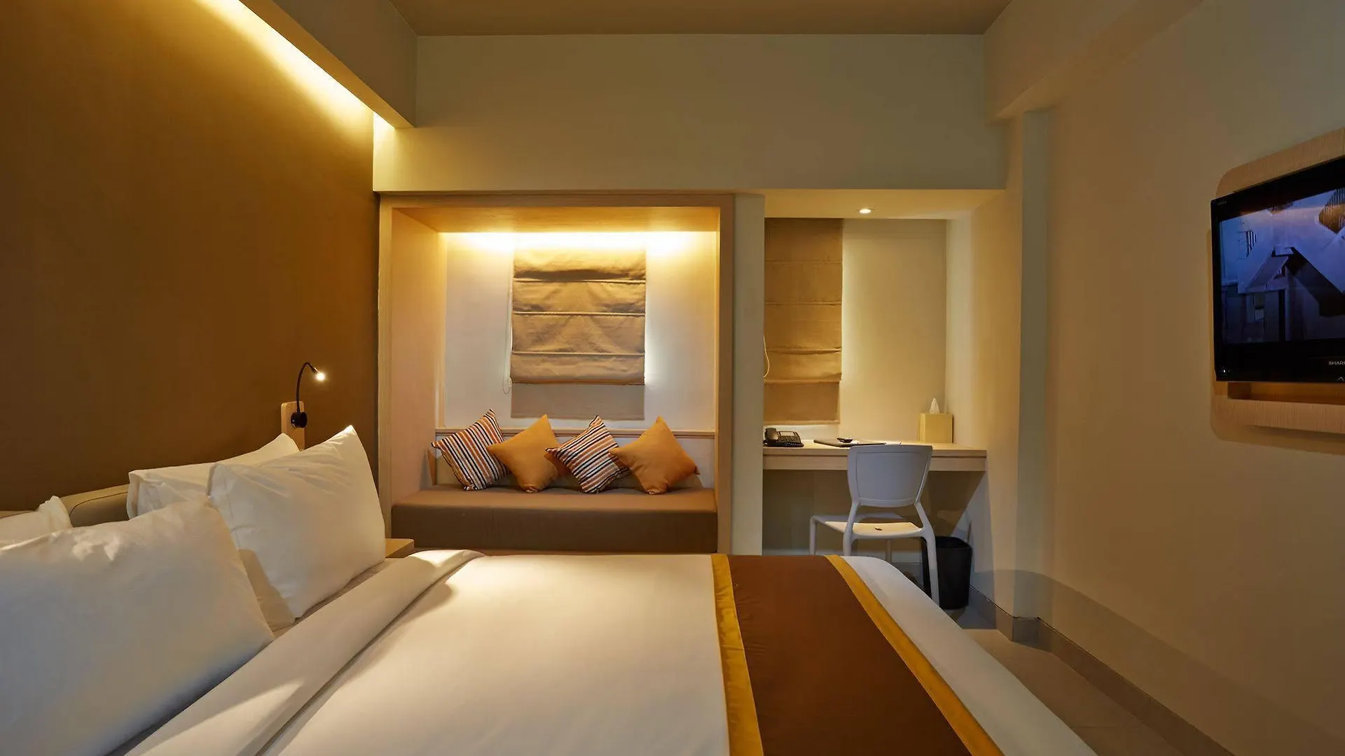 Sevn Legian Hotel
