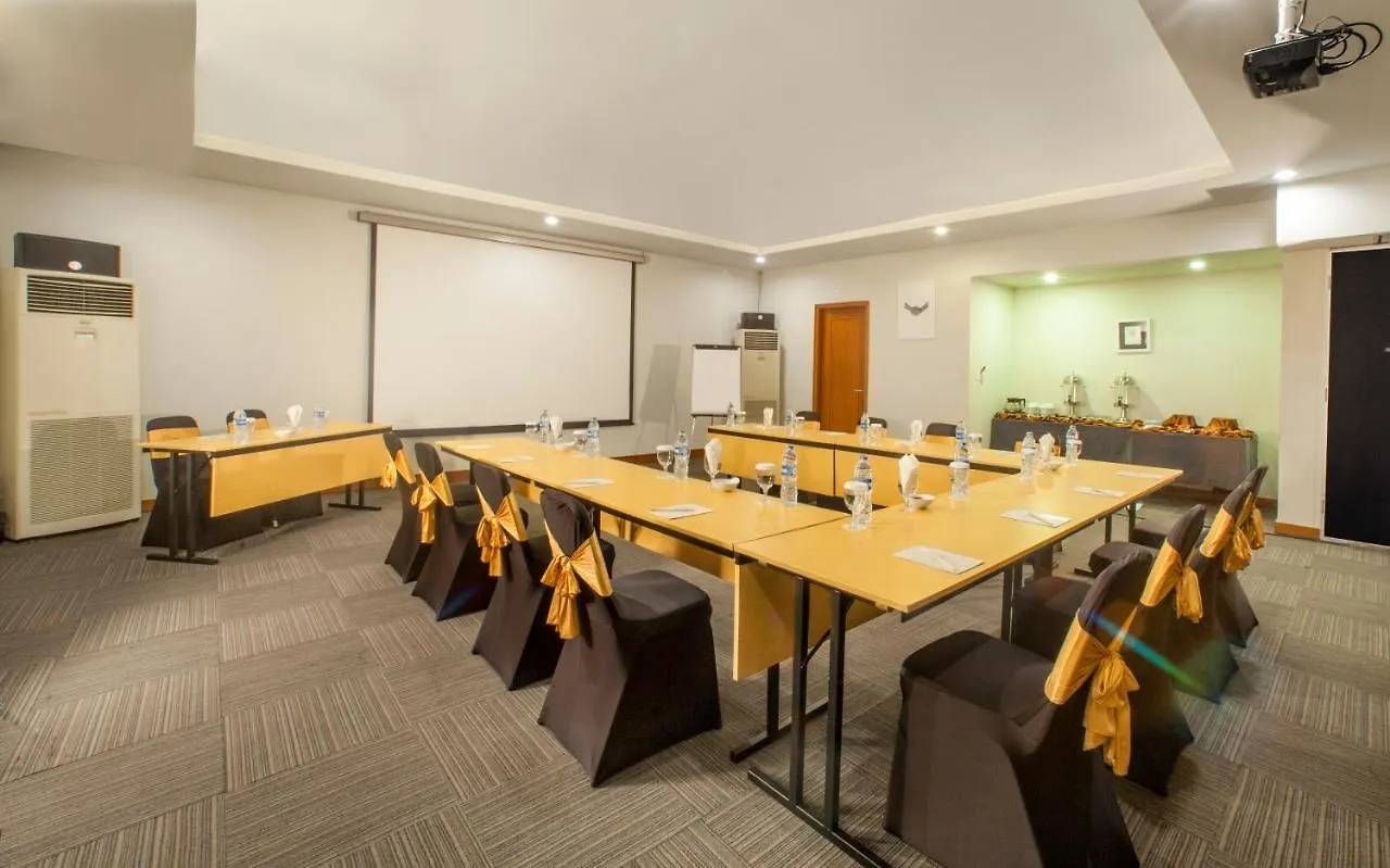 Sevn Legian Hotel 4*, Legian (Bali)