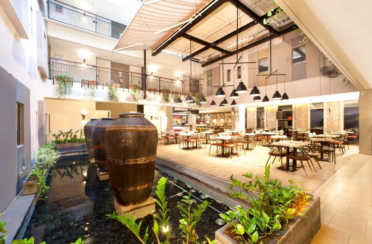 Sevn Legian Hotel Legian (Bali)