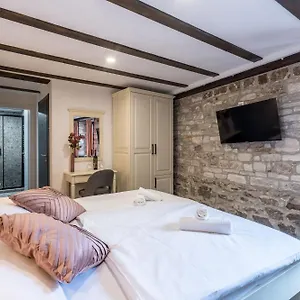 Bed & Breakfast Old Town Matusko Split